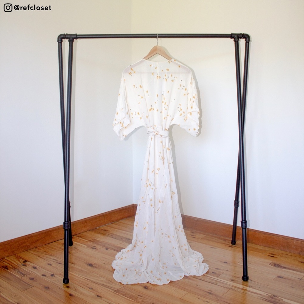 Reformation Winslow Dress (Opium) - Picture 3 of 4